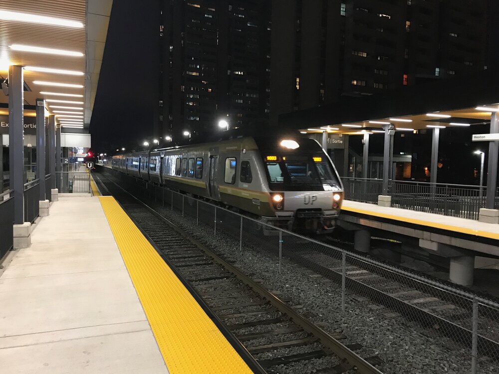 up-express-train-weston-2017-11-21-jb.jpg