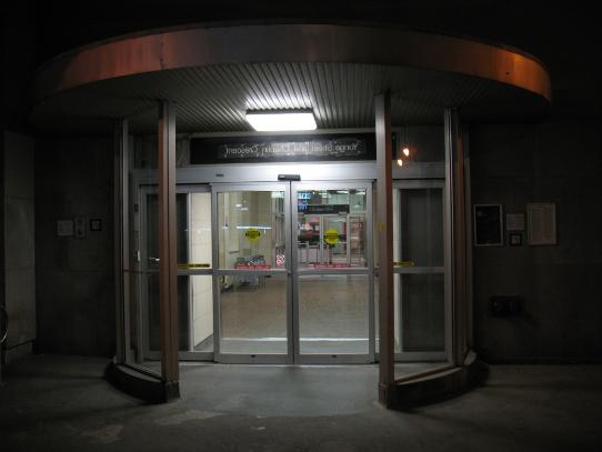 Davisville Entrance